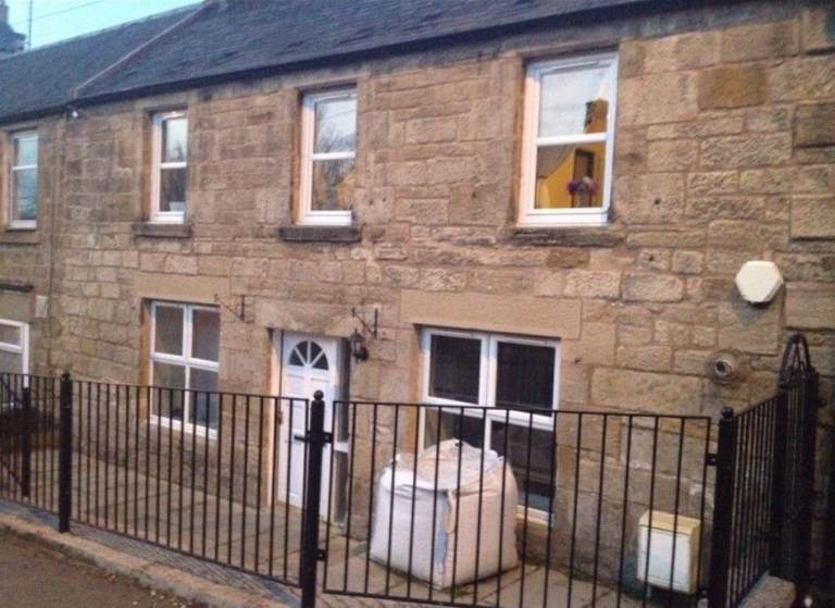 Large Single room ready now Gorebridge Midlothian