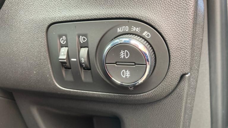 2020 Vauxhall Crossland X 1.2T [130] Elite Nav 5dr [Start Stop] Auto HATCHBACK PETROL Automatic