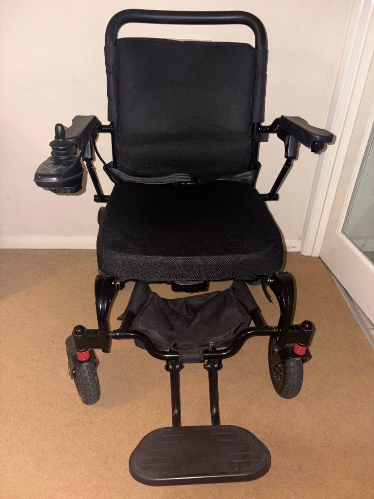 Electric wheelchair autofold 