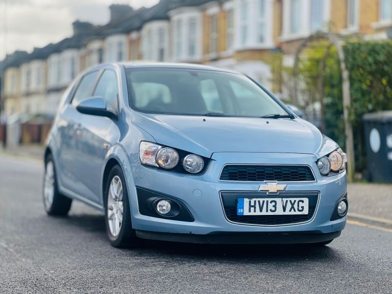 Chevrolet, AVEO, Hatchback, 2013, Manual, 1398 (cc), 5 doors