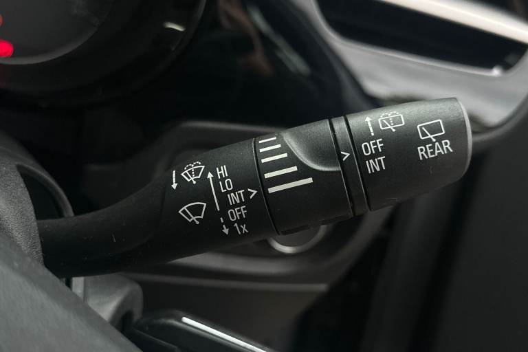  Vauxhall Corsa 1.2 Se Nav Hatchback 5dr Petrol Manual Euro 6 75 Ps Petrol