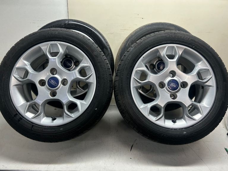 Ford Fiesta Mk7 Alloy wheels 195/50 15 Tyres 2008-2017 