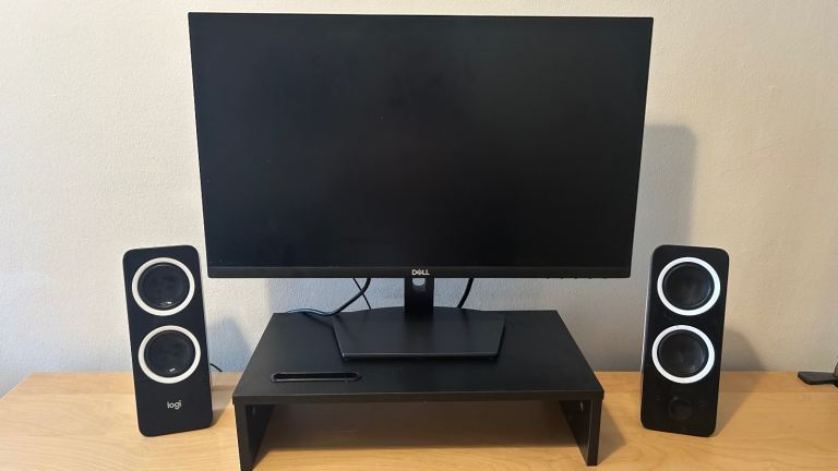 Dell 23.8" 1080p Monitor – Great Condition (Optional Speaker/Stand Bundle available)
