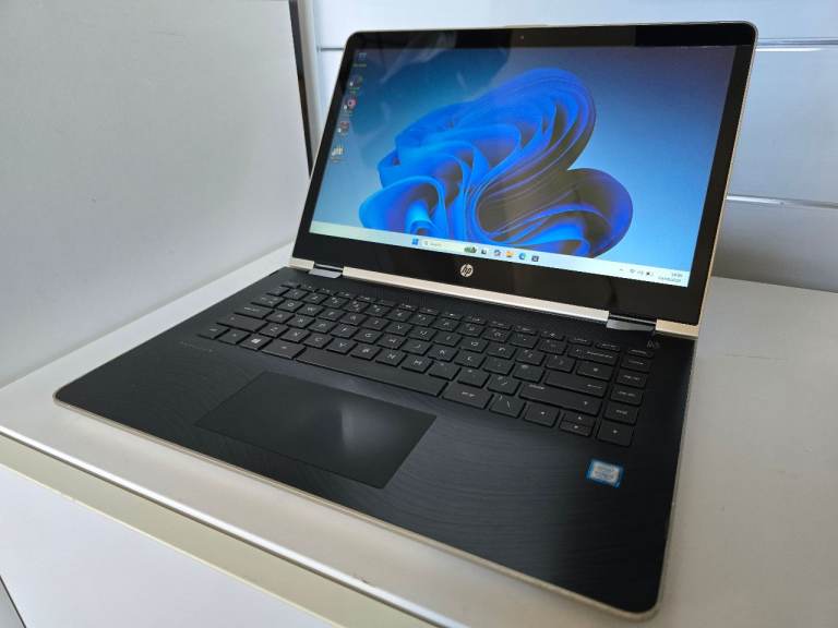 HP Pavilion X360 14inch 2 in 1 touchscreen 8GB Ram, Win 11