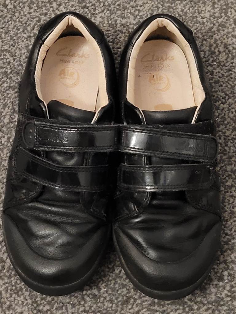 Clarks black shoes size 12 and half F 