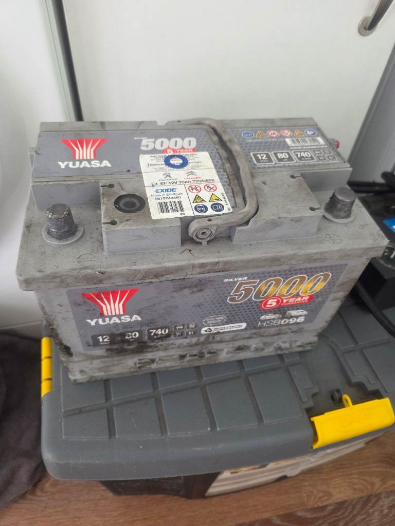 Car battery 