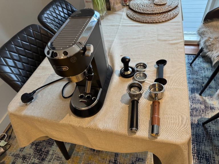 De'Longhi coffee machine 