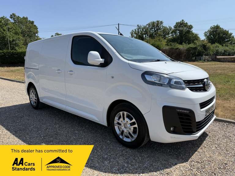 2019 Vauxhall Vivaro 2700 1.5d 100PS Sportive H1 Van PANEL VAN DIESEL Manual