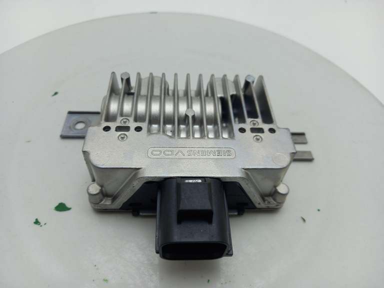 Aston Martin Vantage Fuel Pump Driver Module 2005-2018 7h429d372aa