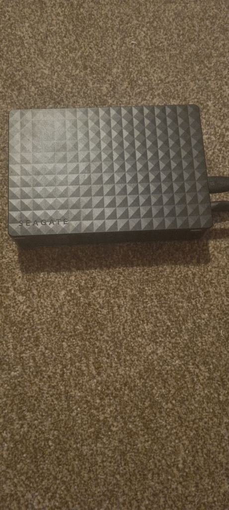 Seagate 5tb expansion desktop hardrive