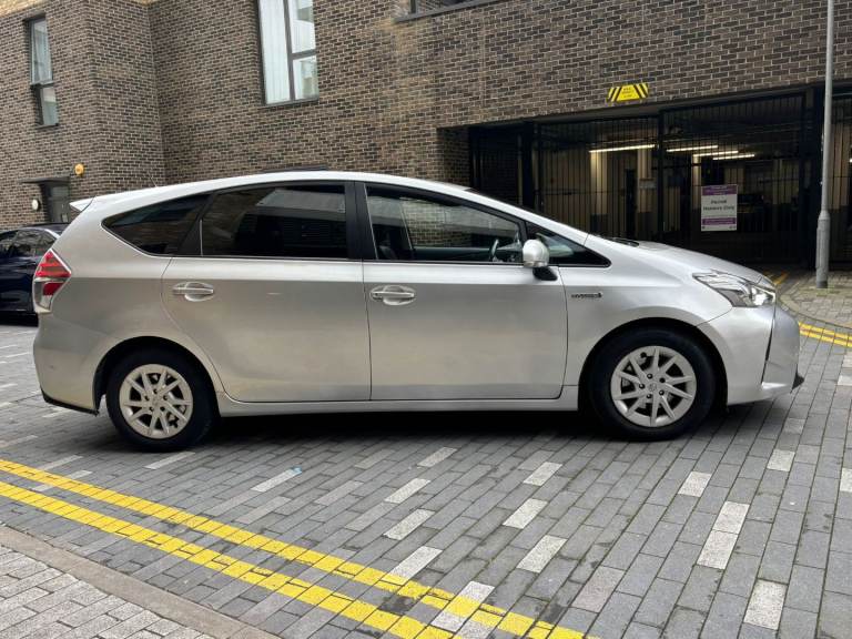 Prius plus 7 seats hybrid for sale 