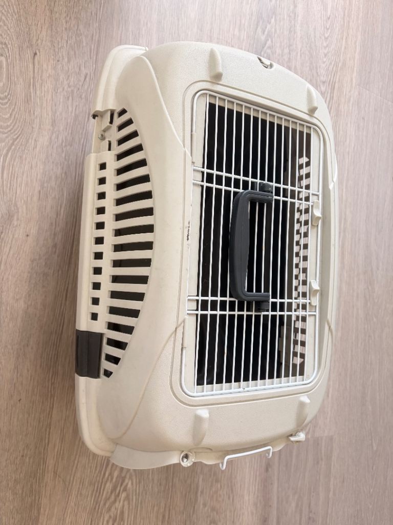 Pet Carrier with Wire Door