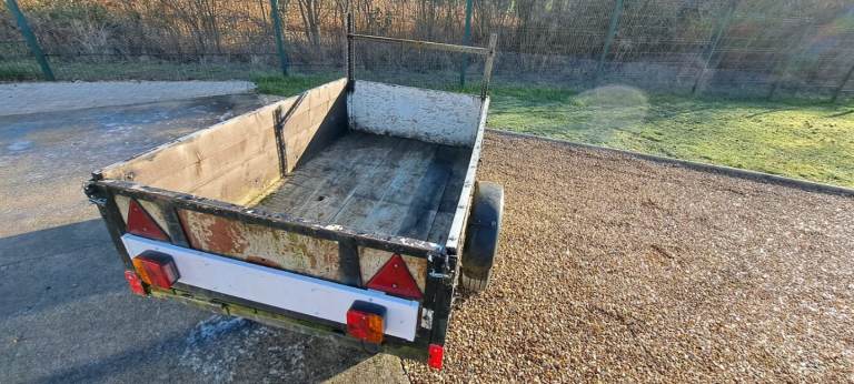 Small 2 Wheeled Trailer 1m Wide 