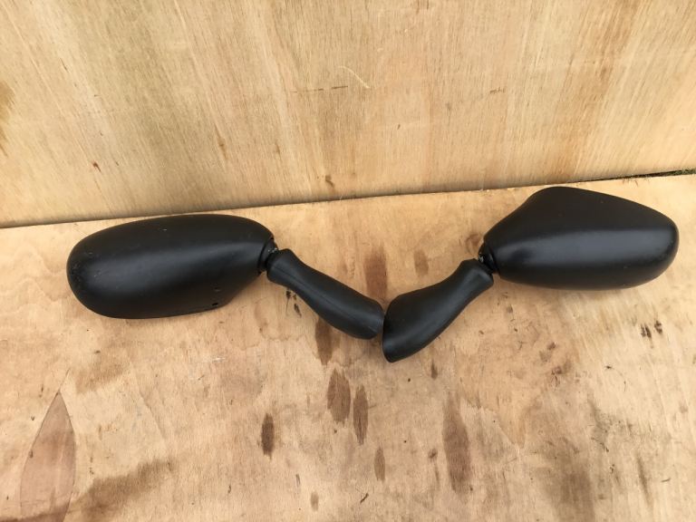 Suzuki GSX600FX 1999 mirrors