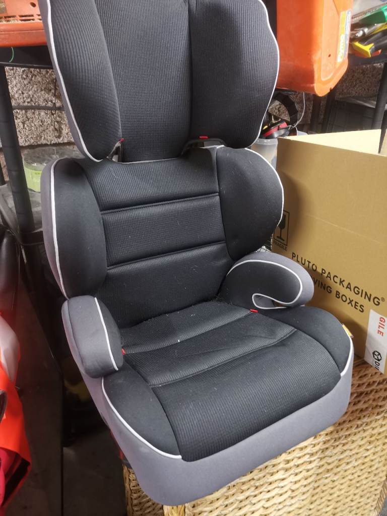 Halfords booster seat *OFFERS*