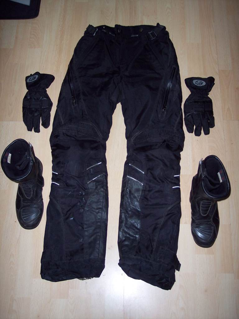 Ladies Motorcycle Trousers size 12, Gloves size M9 and Boots size 6