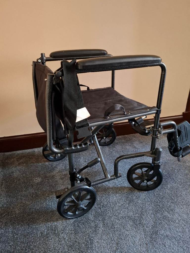 Lifhtweight wheelchair