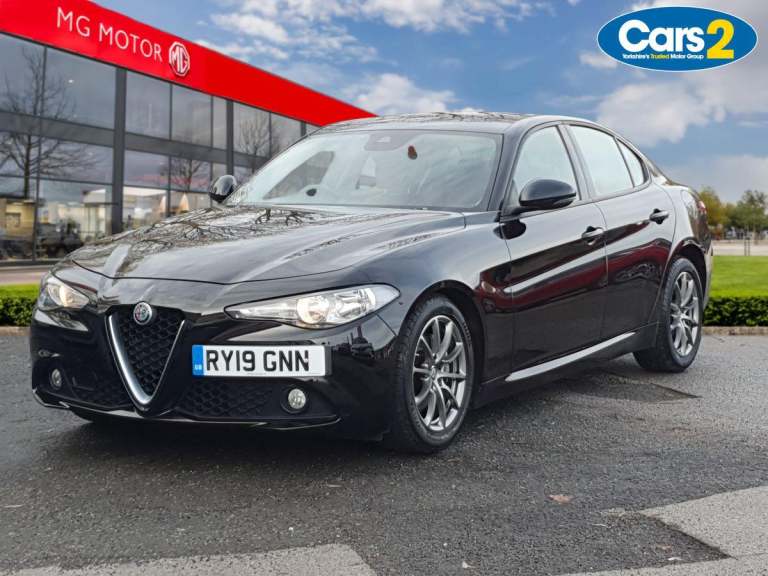 2019 Alfa Romeo Giulia 2.2 JTDM-2 Super 4dr Auto SALOON DIESEL Automatic