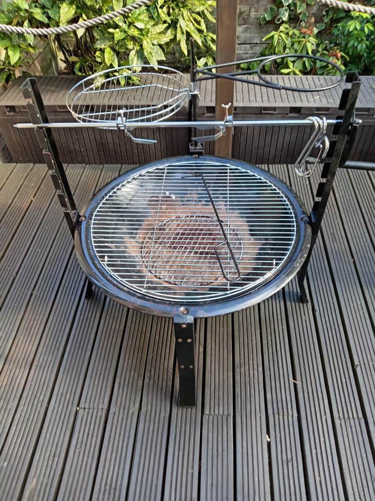 Charcoal BBQ/Rotisserie