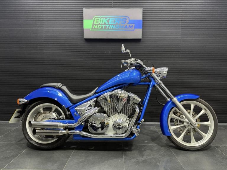 Honda VT 1300 CX 2011 Fury *7 service stamps great condition*