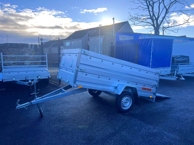 BRAND NEW 7,7ft x 4,2ft (B235) SINGLE AXLE/DOUBLE BROADSIDE NIEWIADOW TRAILER 750KG
