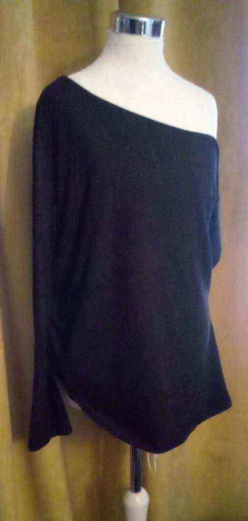 New Black 2-in-1 Boat Neckline Off Shoulder Top with Side Ruching.Size 18.POST OR COLLECT!