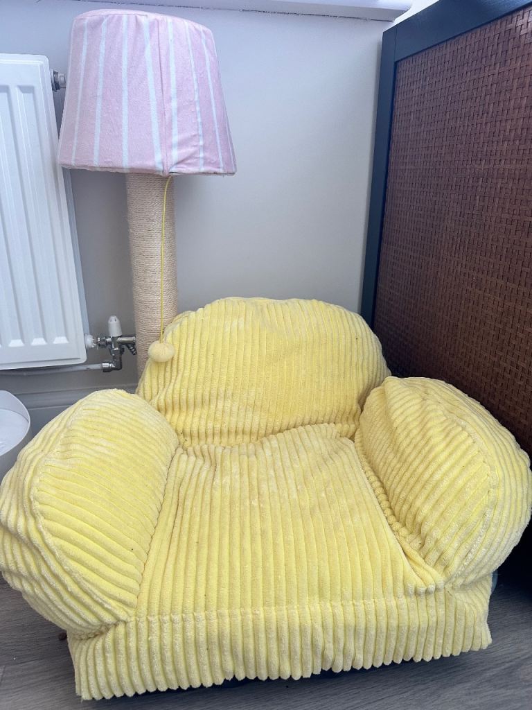 Cat Scratching Post with Plush Sofa Bed