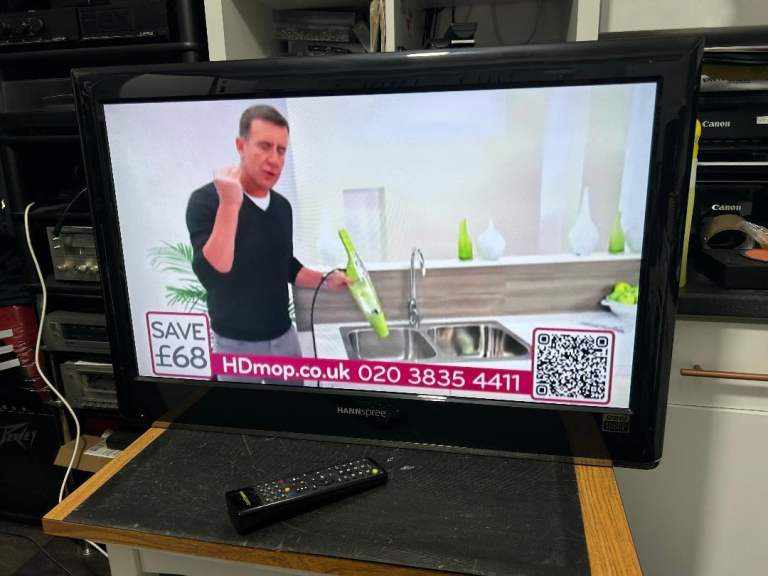 image for 32 inch freeview tv with hdmi & remote (No Stand)