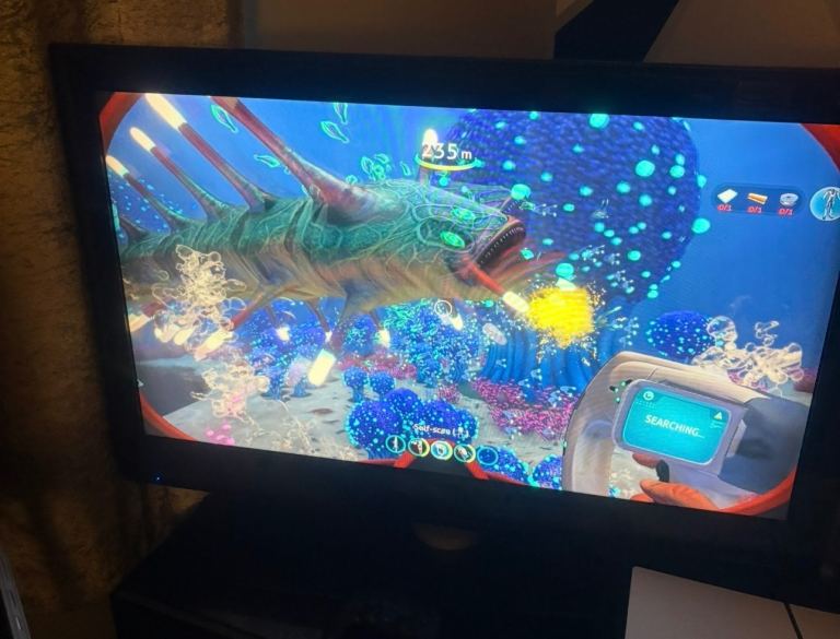 42 inch Philips tv for sale 