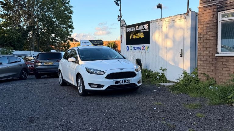 2014 Ford Focus 1.0 EcoBoost 125 Zetec 5dr HATCHBACK Petrol Manual