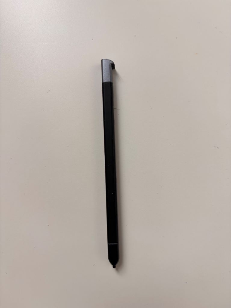 Asus Chromebook Flip C214MA garaged stylus pen