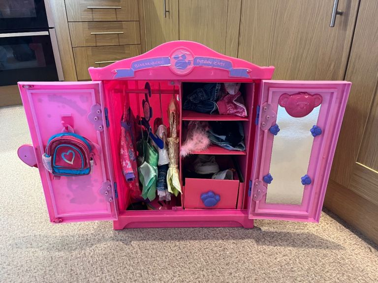 Build A Bear wardrobe and accessories 