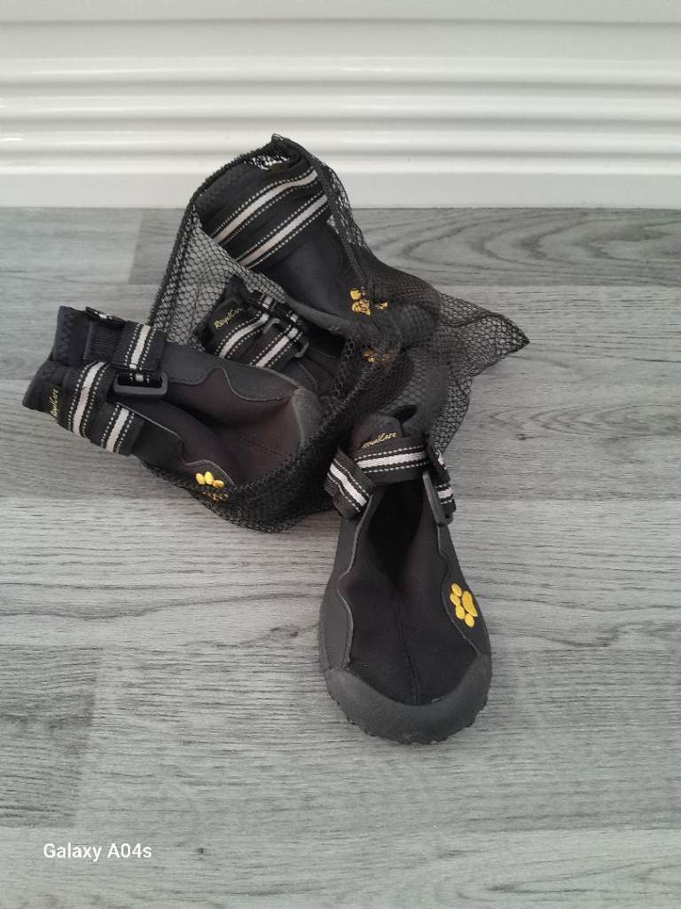 Waterproof dog boots 