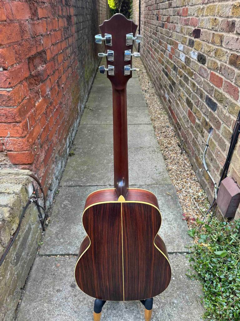 Ibanez V220 Vintage Series (Japan, 1980s) + Schatten HFN passive piezo pickup