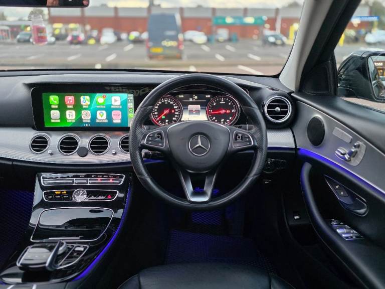 Mercedes-Benz E220 2017 premium sunroof- e class 