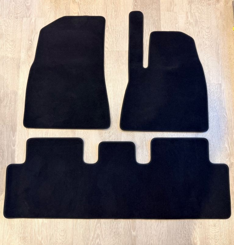 Tesla Model 3 Highland Carpet Mats original 