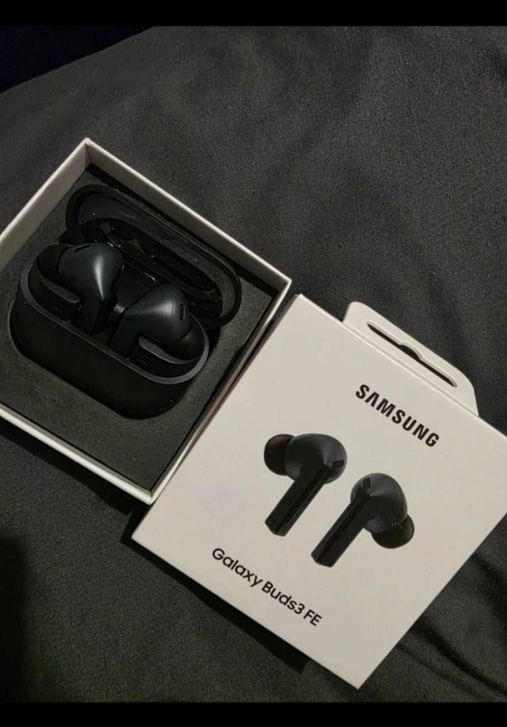 Samsung ear buds