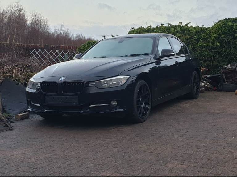 2013 BMW F30 318D