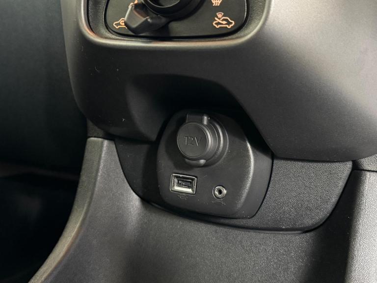 2019 Toyota AYGO 1.0 VVT-i x-play Euro 6 5dr HATCHBACK Petrol Manual