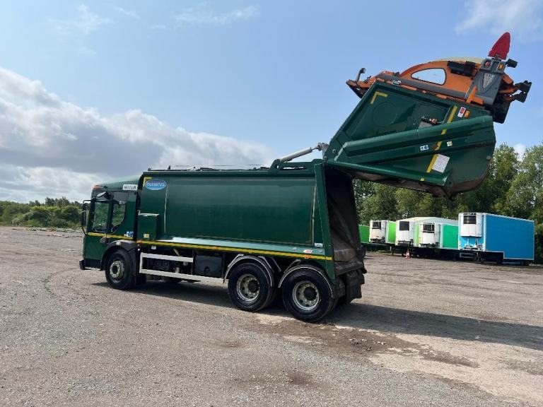 DENNIS ELITE 6 (6) 26 TONNE REFUSE TRUCKS