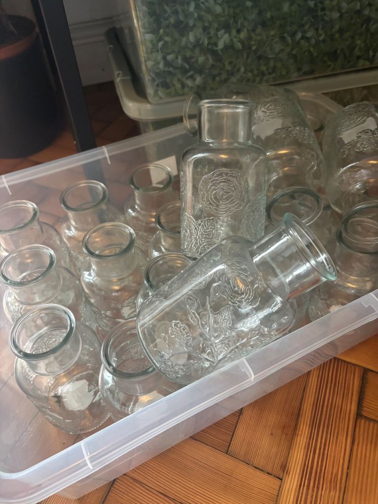 24 vases used for a wedding reception