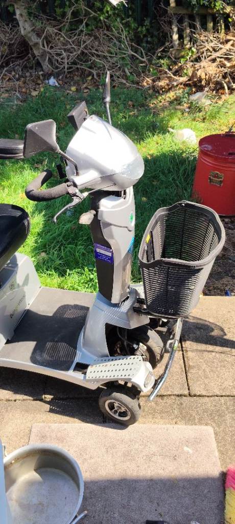 Quingo Vitess 2 mobility scooter – good condition, £100 ONO