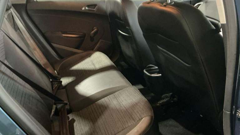 2015 Vauxhall Astra 1.6i 16V Excite 5dr HATCHBACK PETROL Manual