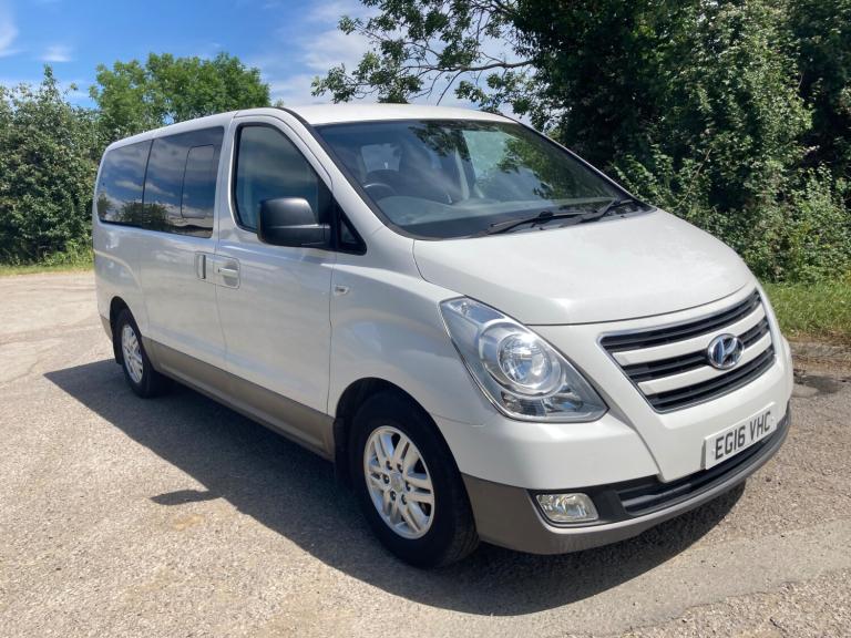 2016 Hyundai i800 2.5 CRDi [136] SE 5dr MPV Diesel Manual