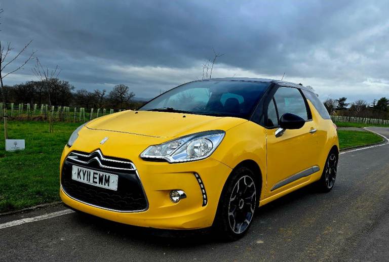 Citroen, DS3, Hatchback, 2011, Manual, 1598 (cc), 3 doors