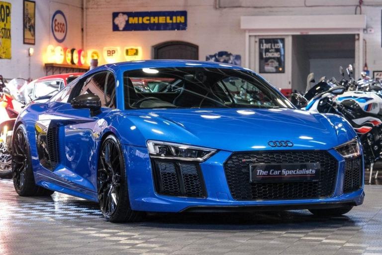 Audi R8 5.2 FSI V10 Plus Coupe 2dr Petrol S Tronic quattro Euro 6 (s/s) (610 ps)