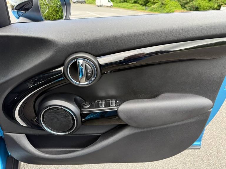 2015 15 MINI HATCH 1.5 COOPER HATCHBACK 5DR PETROL MANUAL EURO 6 (S/S) (136 PS)