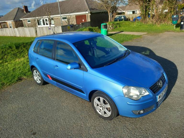 VOLKSWAGEN Polo Match 801.4 auto automatic. Low miles.