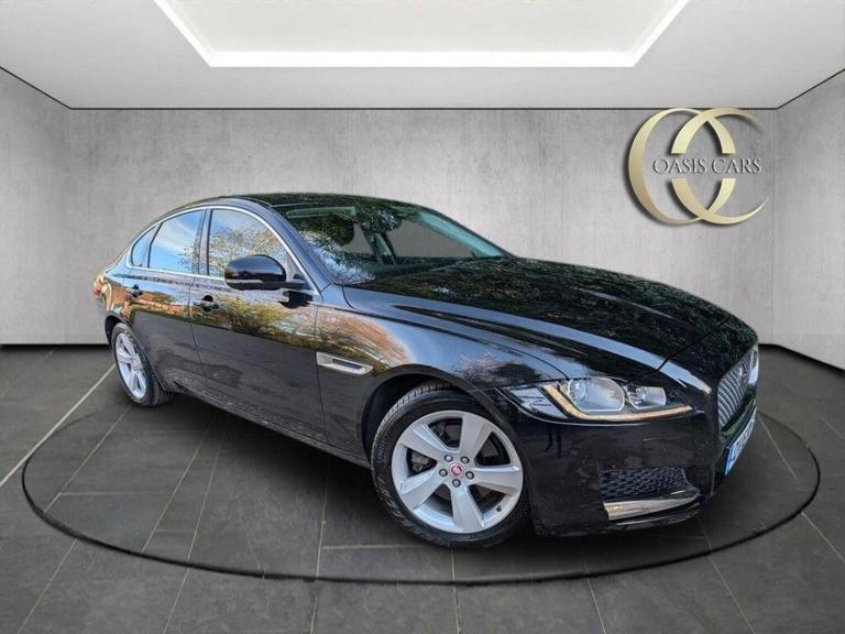 JAGUAR XF 2.0d Portfolio Auto Euro 6 (s/s) 4dr 2016