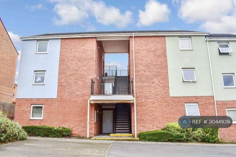1 bedroom flat in North Cornelly, North Cornelly, Bridgend, CF33 (1 bed) (#3044939)